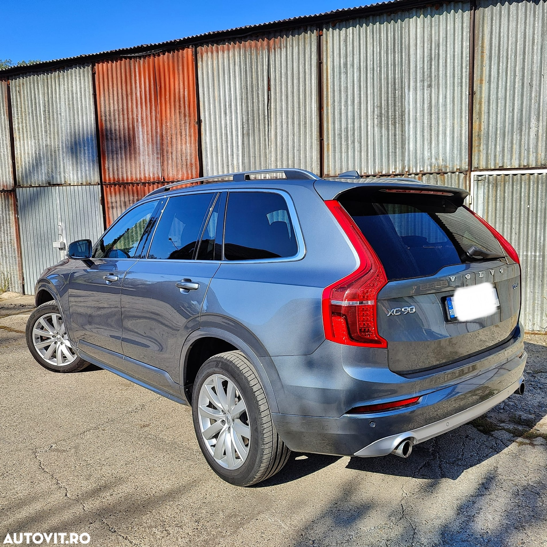 Volvo XC 90 D5 AWD Momentum - 12