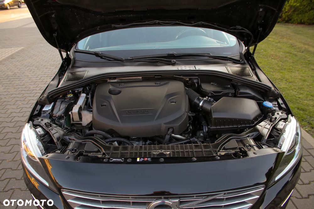 Volvo V60 D3 Summum - 39