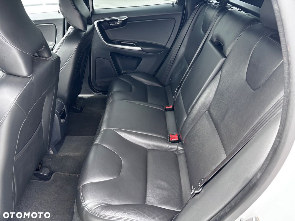 Volvo XC 60 D4 Drive-E Summum - 27