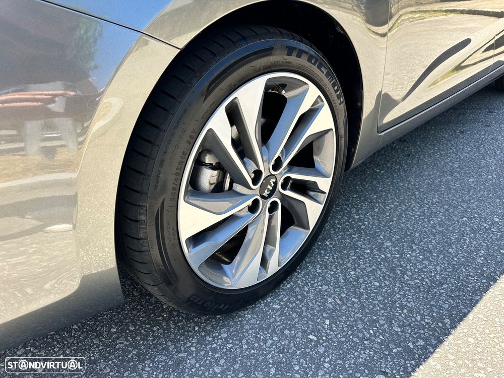 Kia Carens 1.7 CRDi ISG TX - 13