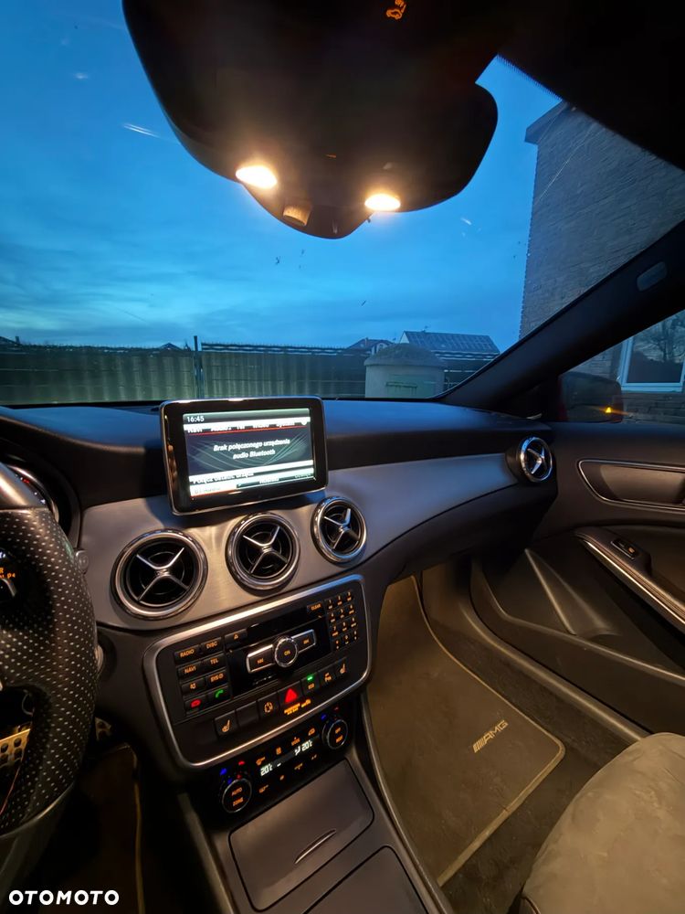 Mercedes-Benz GLA - 20