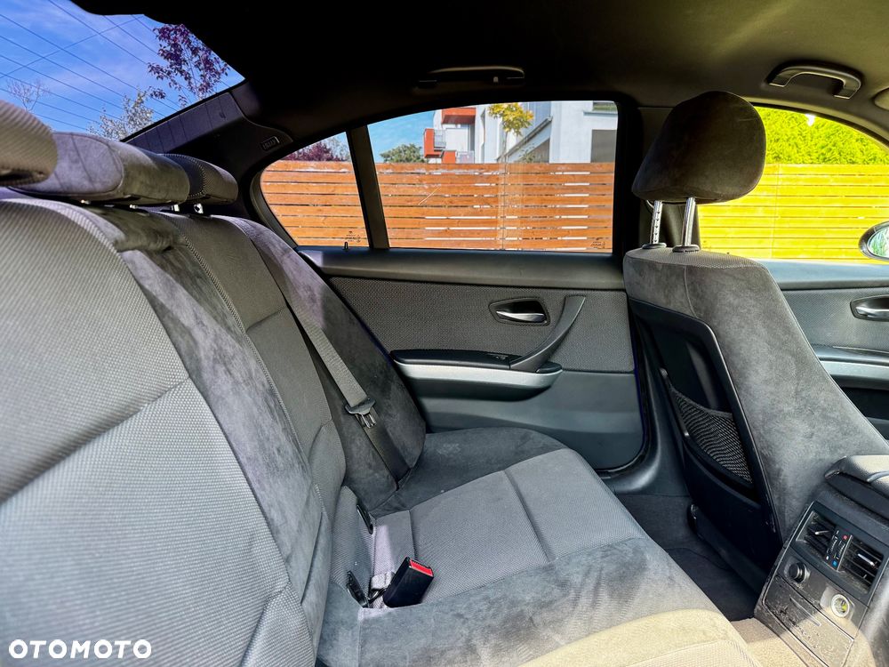 BMW Seria 3 - 24