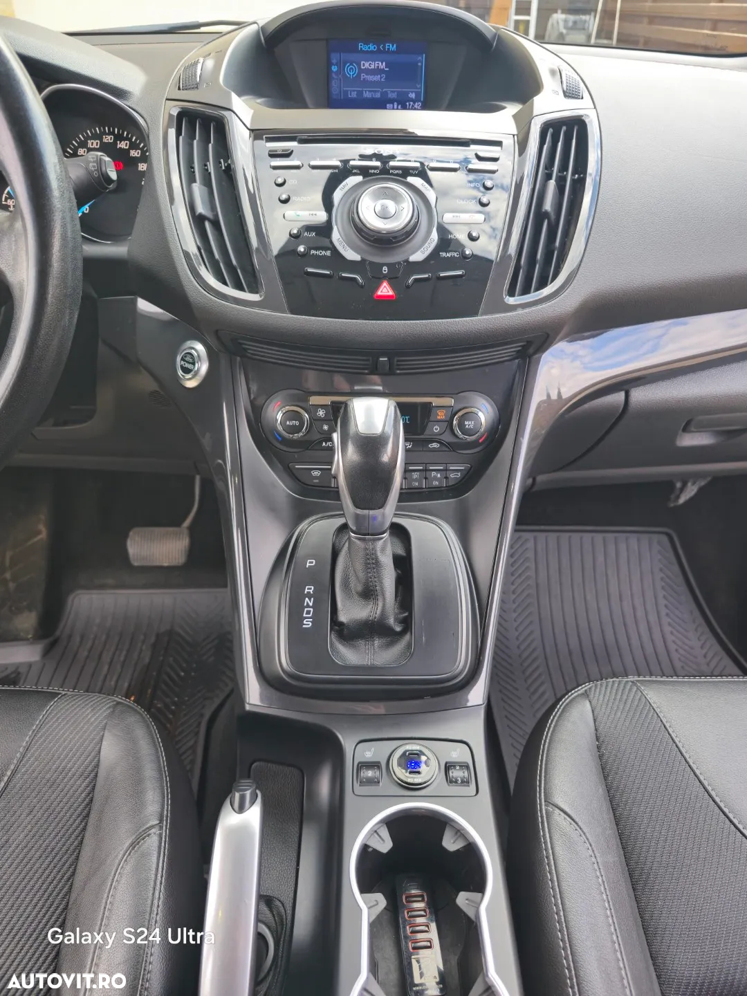 Ford Kuga 1.6 EcoBoost Aut. 4WD Titanium - 11