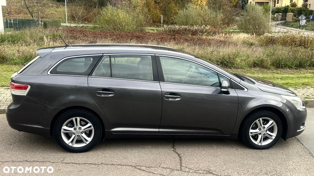 Toyota Avensis 2.0 D-4D 2010 - 7