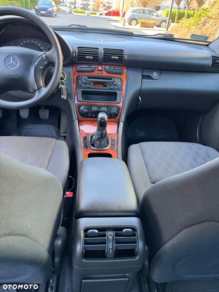 Mercedes-Benz Klasa C 200 CDI Classic - 9