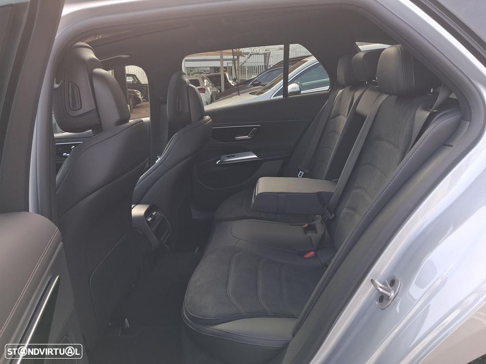 Mercedes-Benz E 220 d AMG Line - 12