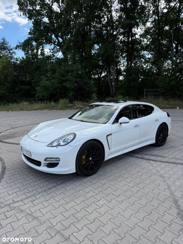 Porsche Panamera 4S - 2