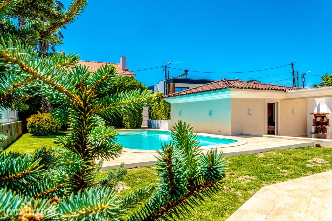 Moradia Isolada Renovada T4+1 com Piscina e Jardim 
Bicesse - Cascais - Grande imagem: 4/51