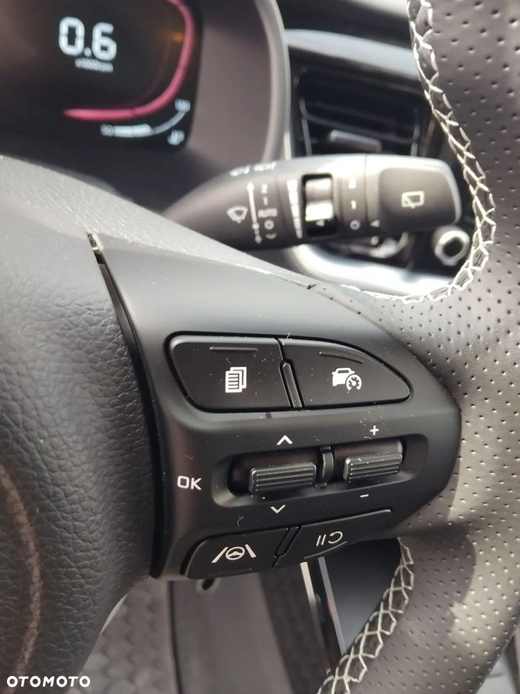 Kia Stonic 1.2 L - 13