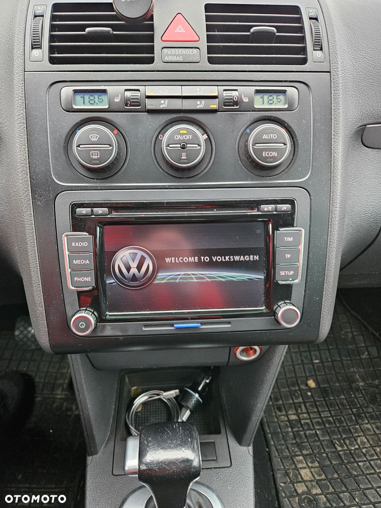 Volkswagen Touran 2.0 TDI DPF Trendline DSG - 9