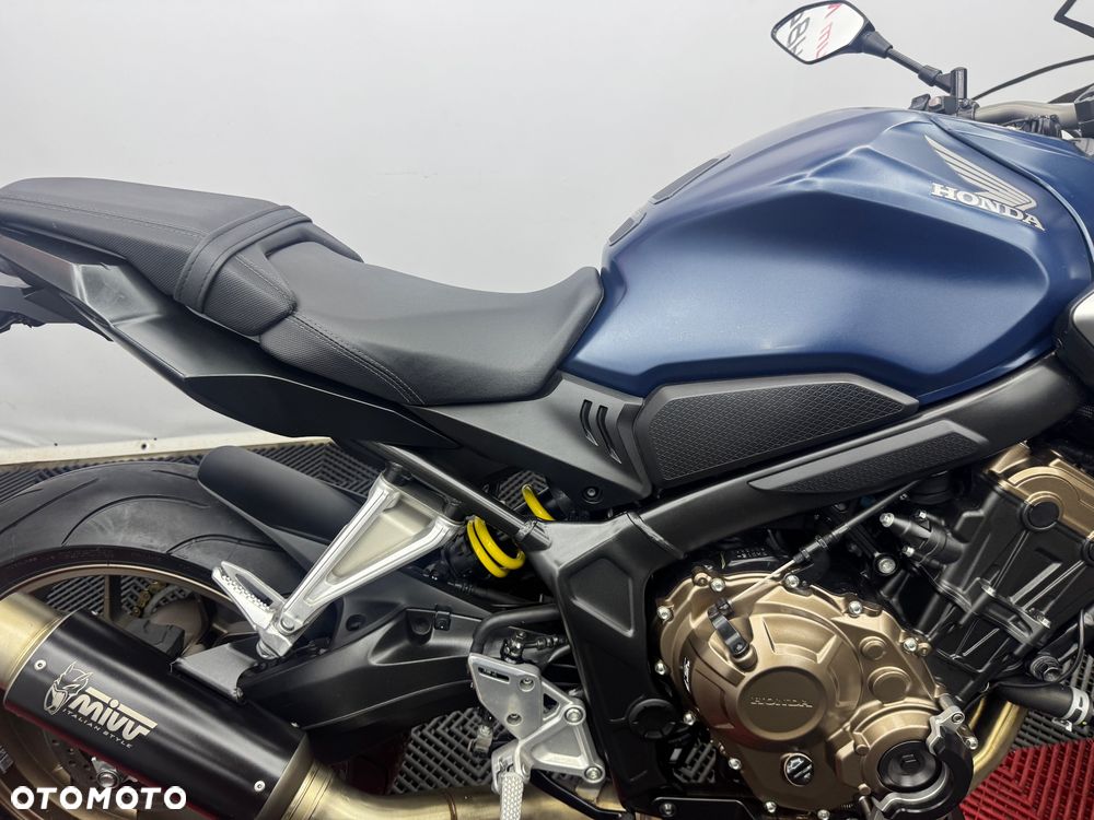 Honda CB - 30