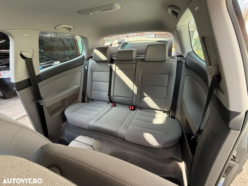 Volkswagen Golf - 18