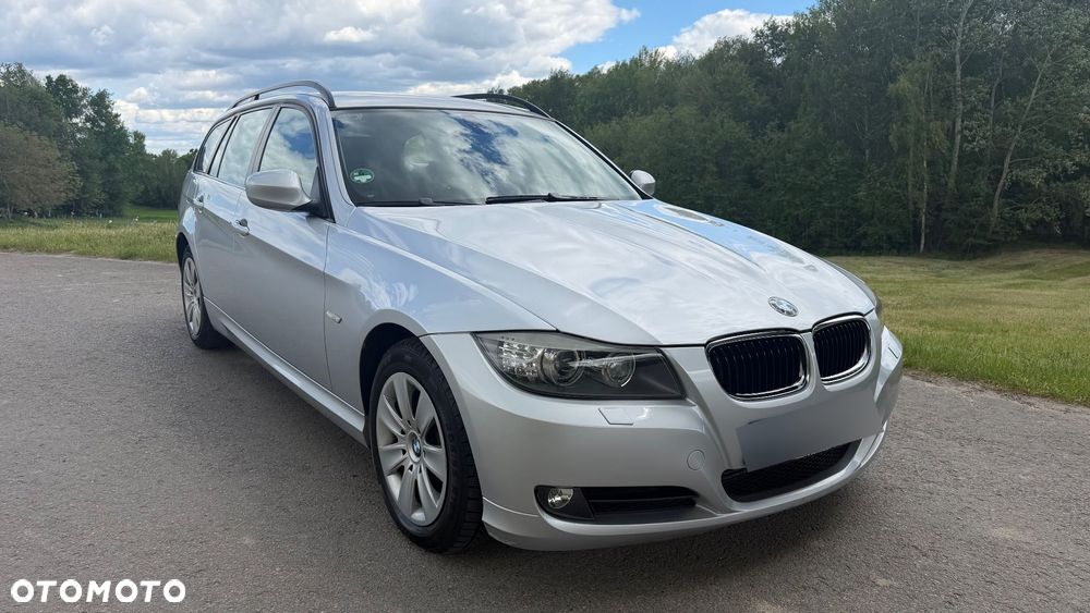 BMW Seria 3 320d xDrive - 2