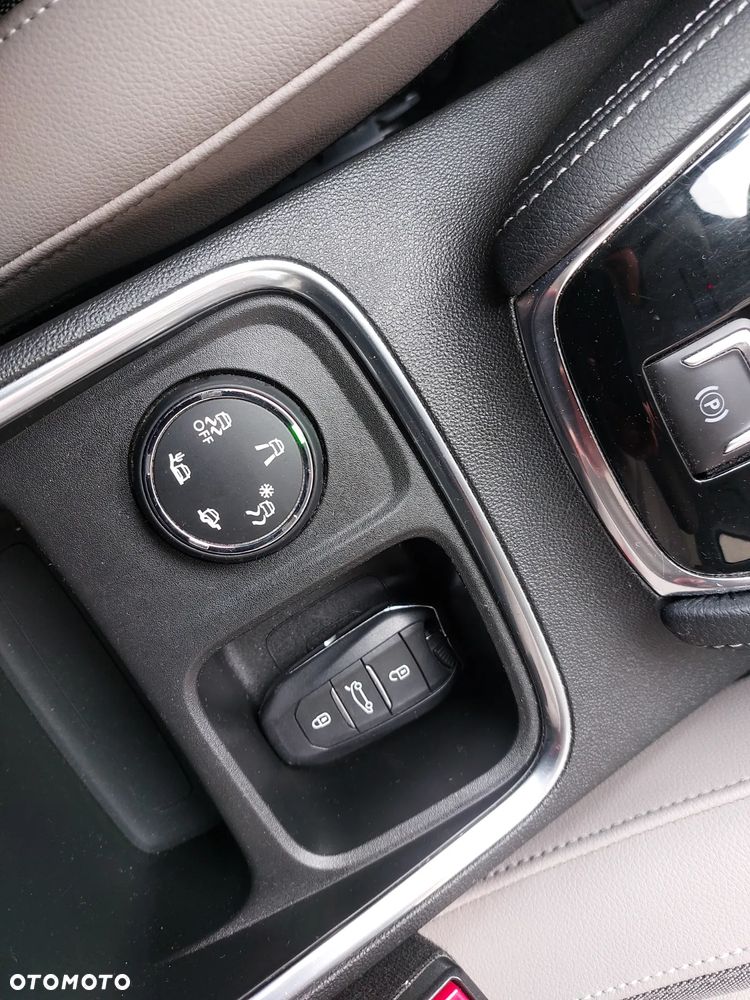 Opel Grandland X 1.2 Start/Stop INNOVATION - 9