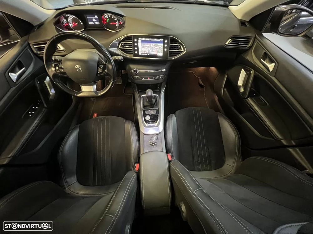 Peugeot 308 SW 1.2 PureTech Allure EAT8 - 11