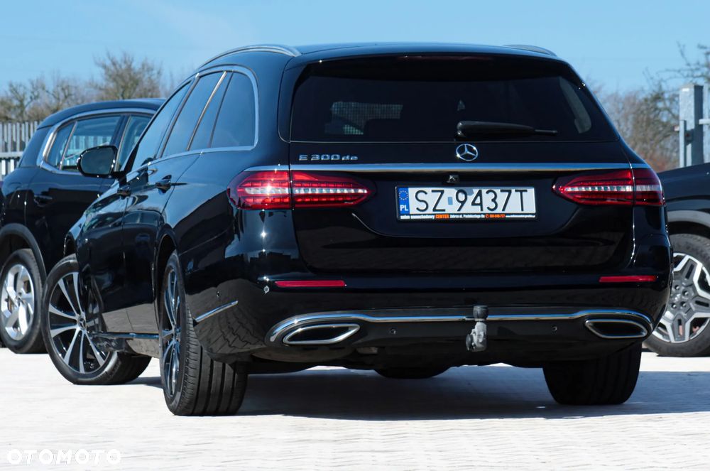 Mercedes-Benz Klasa E 300 de 9G-TRONIC Exclusive - 33