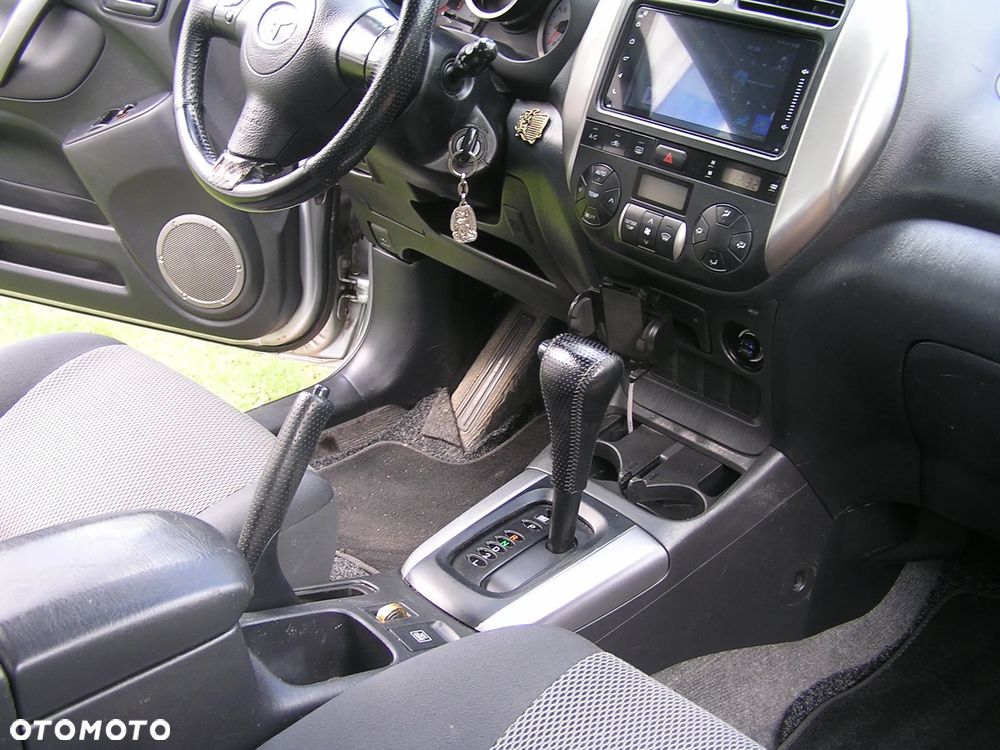 Toyota RAV4 2.0 VVT-i Sol - 16