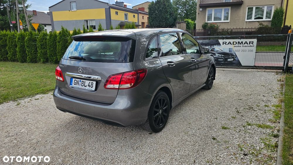 Mercedes-Benz Klasa B 180 d Edition - 6