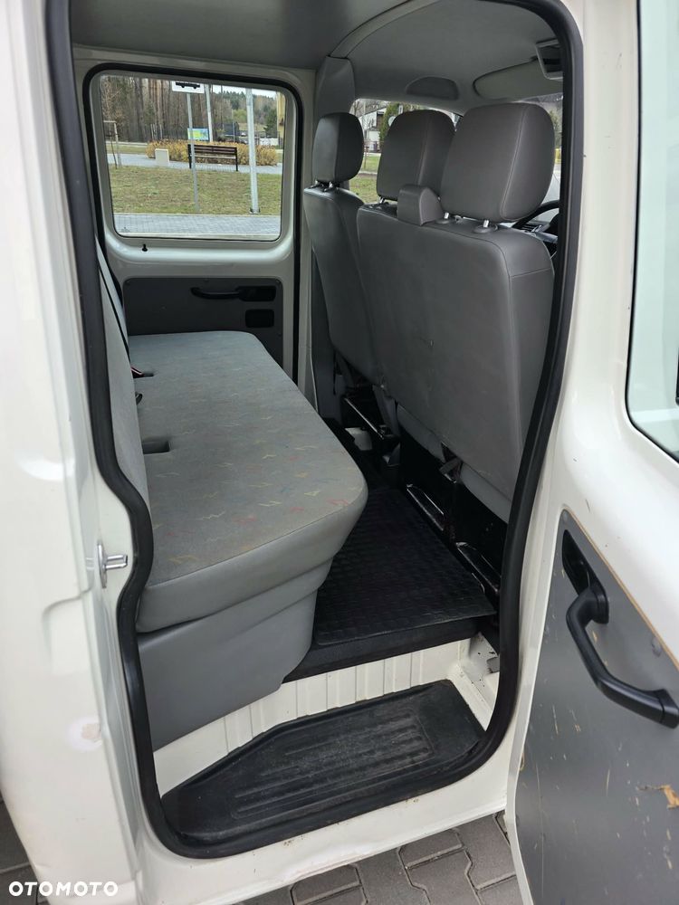 Volkswagen Transporter - 18