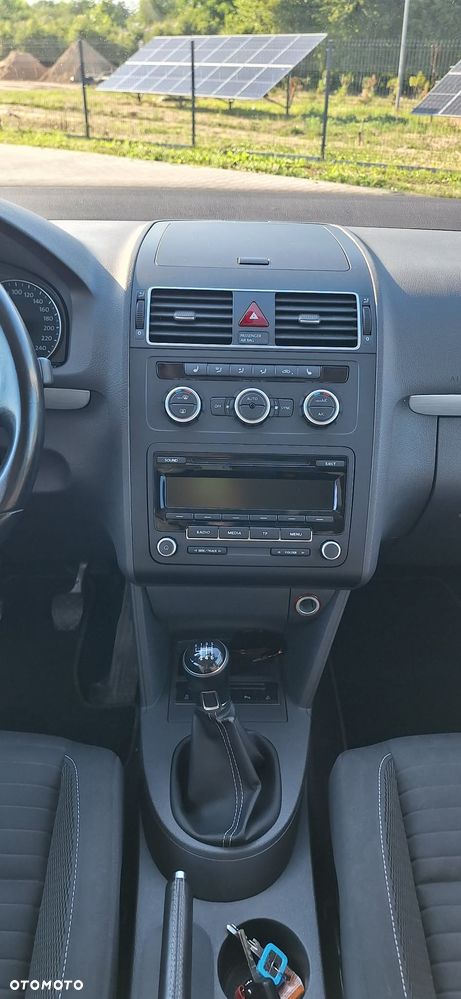 Volkswagen Touran 2.0 TDI DPF Comfortline - 11