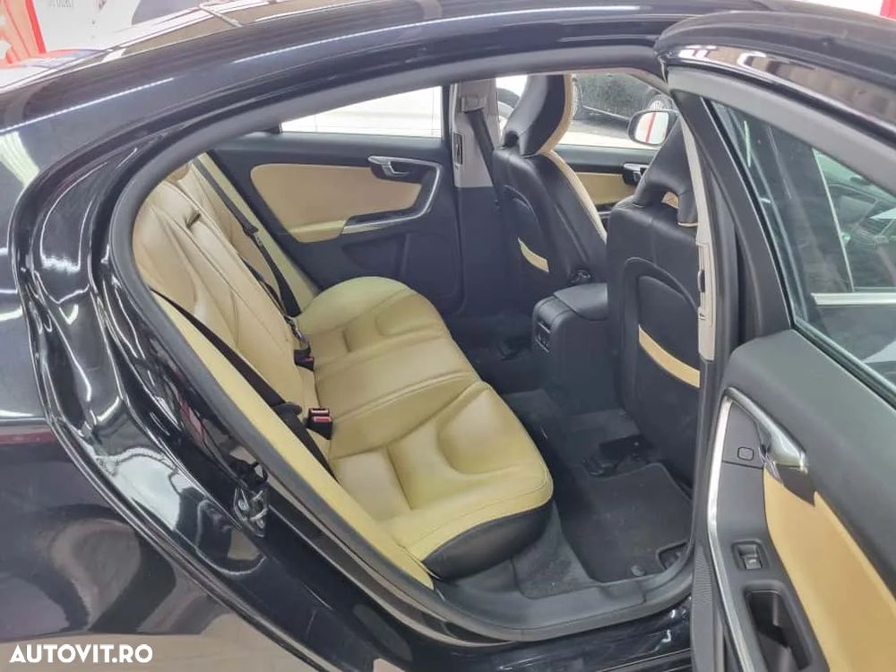 Volvo S60 - 23