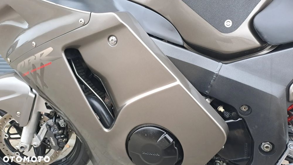 Honda CBR - 37