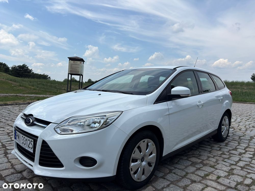 Ford Focus 1.6 Ti-VCT Ambiente - 2