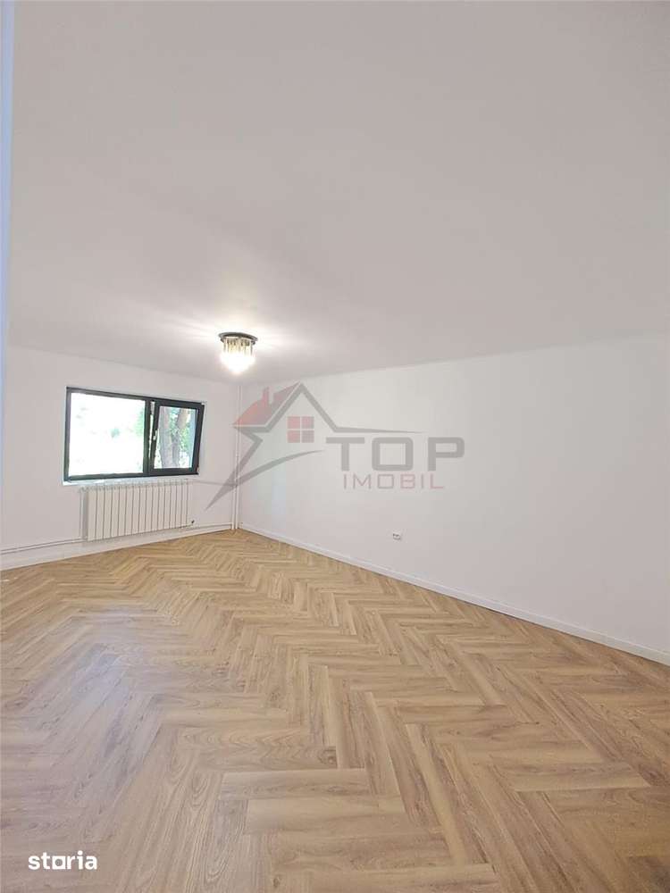 Apartament o camera, Spatiu comercial- Nicolina — fotografia 1