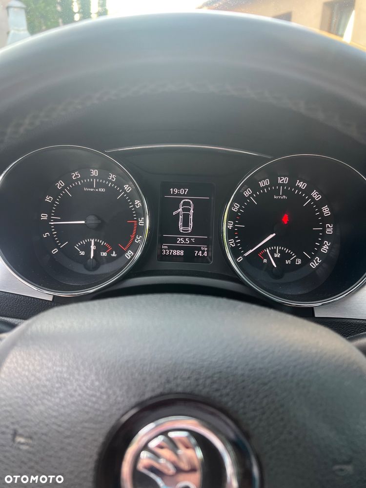 Skoda Superb 2.0 TDI Elegance - 8