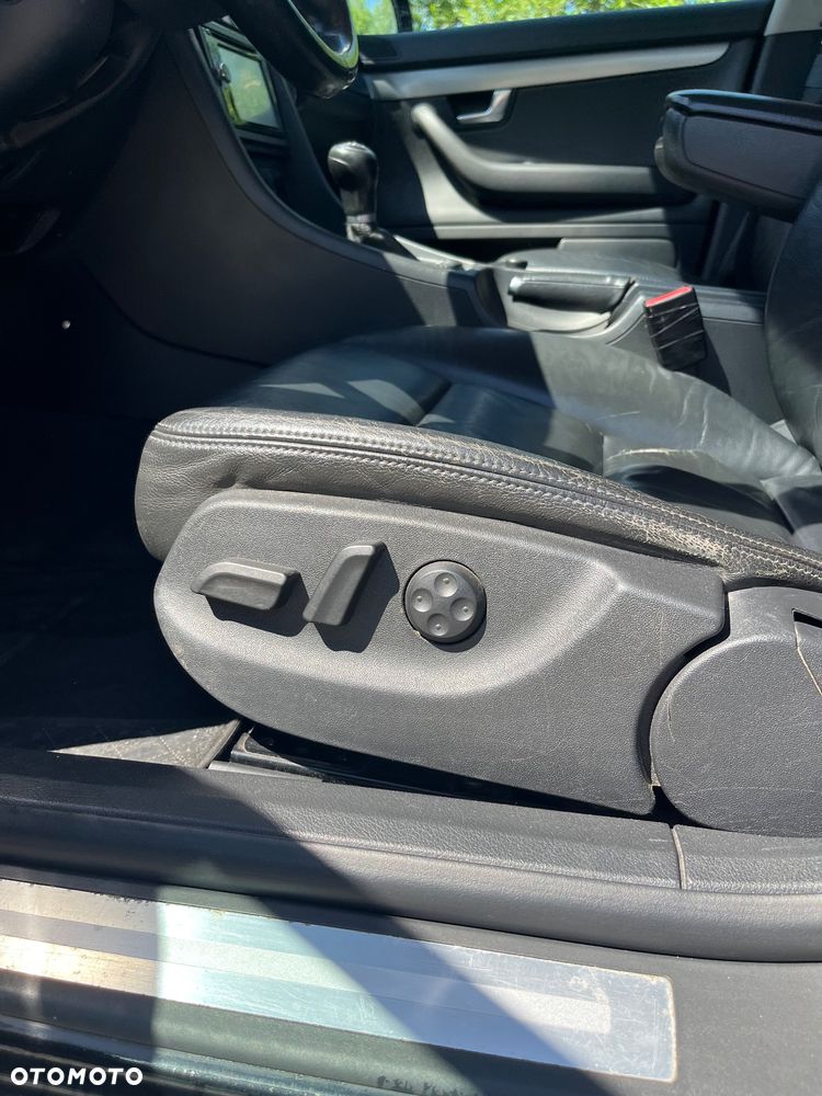 Audi A4 Avant 2.0 T FSI - 25