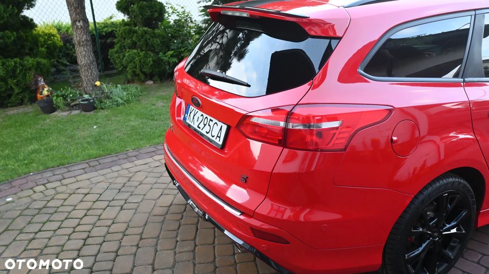 Ford Focus 2.0 TDCi ST-Line Red ASS - 11
