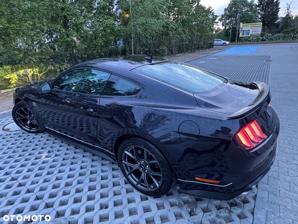 Ford Mustang - 6
