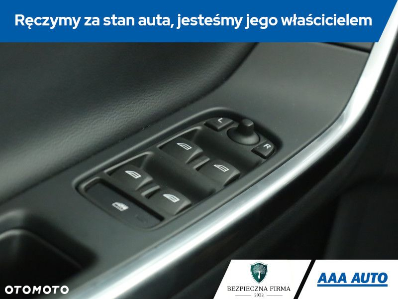 Volvo S60 - 16