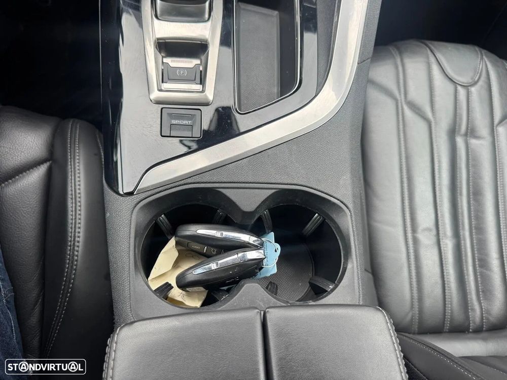 Peugeot 5008 1.2 PureTech GT Pack EAT8 - 47