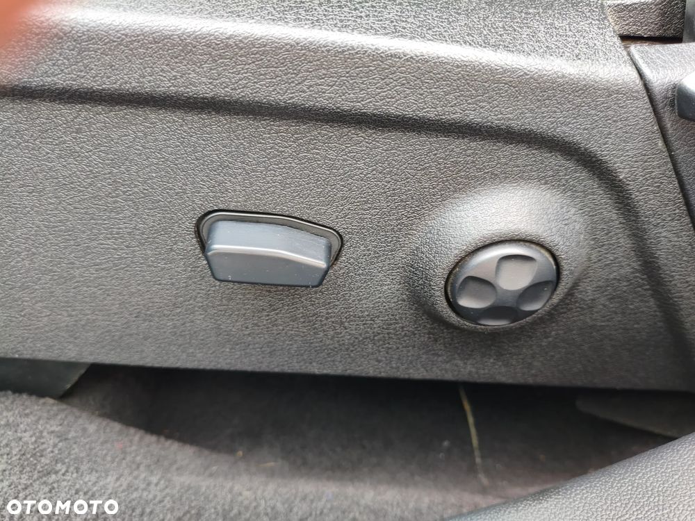 Fiat Freemont 2.0 Multijet Lounge AWD - 25