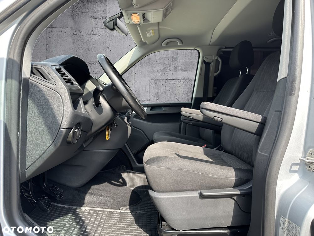 Volkswagen Caravelle 2.0 TDI L1 Comfortline - 12