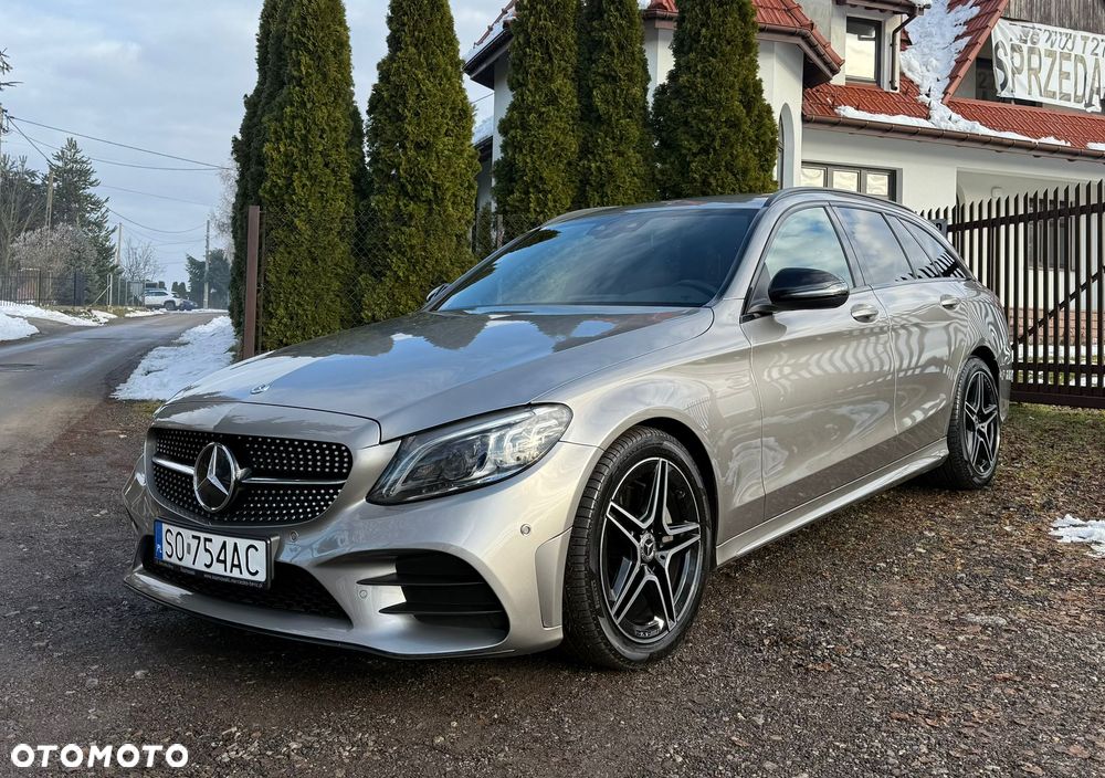 Mercedes-Benz Klasa C 180 9G-TRONIC AMG Line - 2