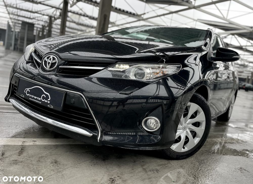 Toyota Auris 1.6 Valvematic Comfort - 1