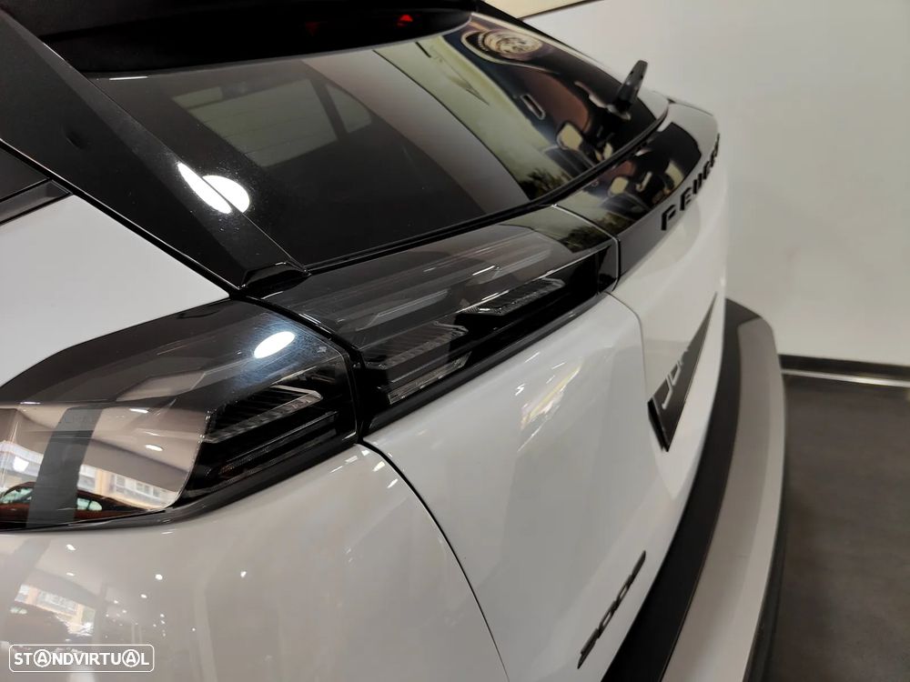 Peugeot 2008 1.2 PureTech Allure - 20