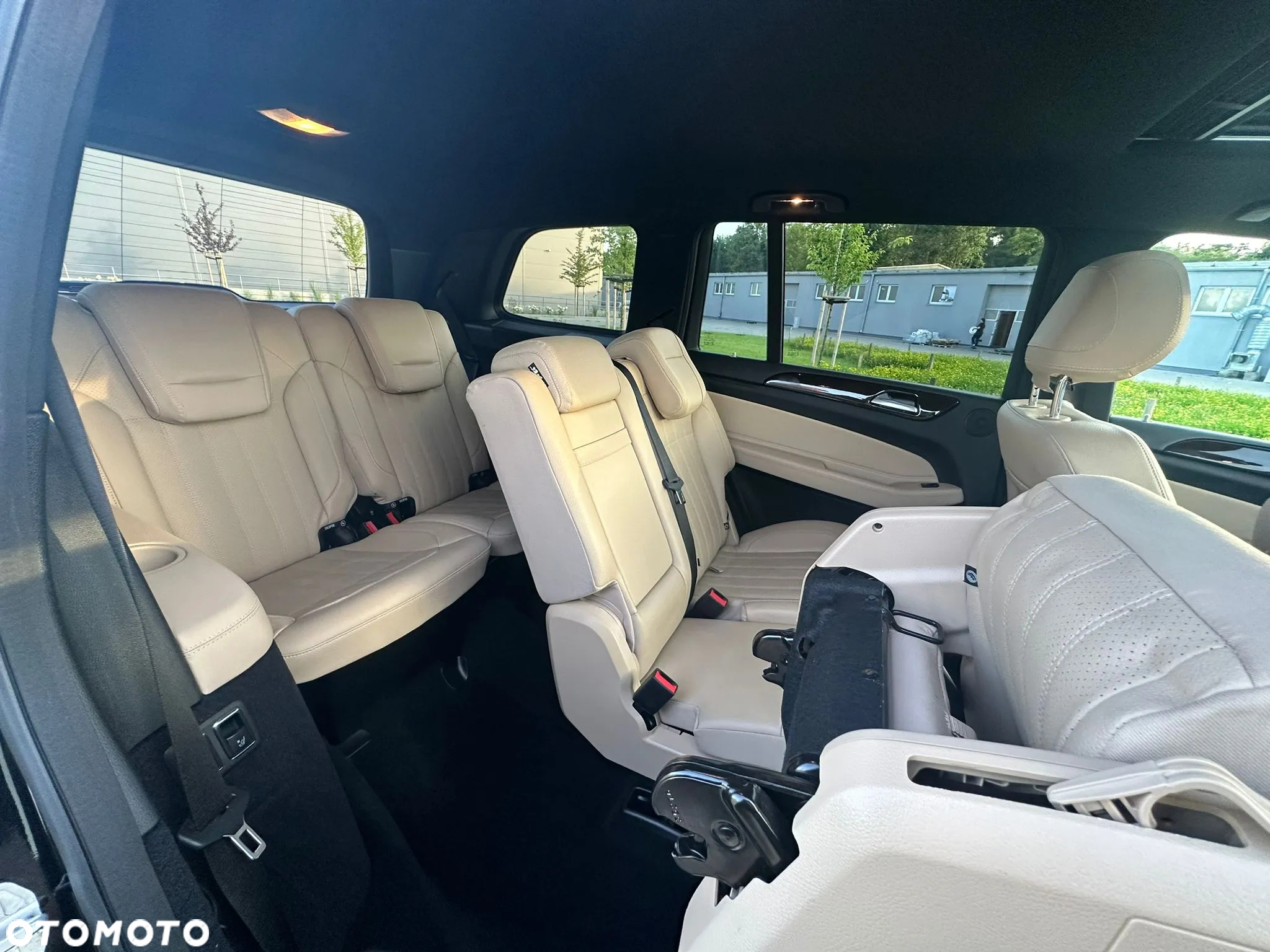 Mercedes-Benz GLS 400 4Matic 9G-TRONIC - 31