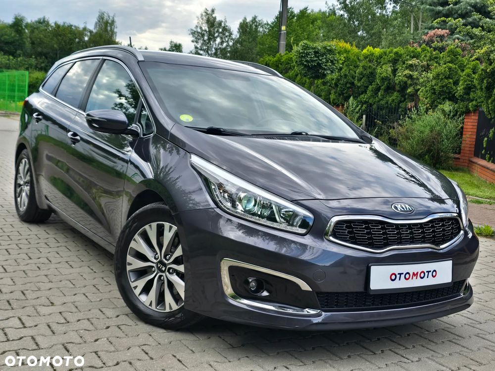 Kia Ceed - 27