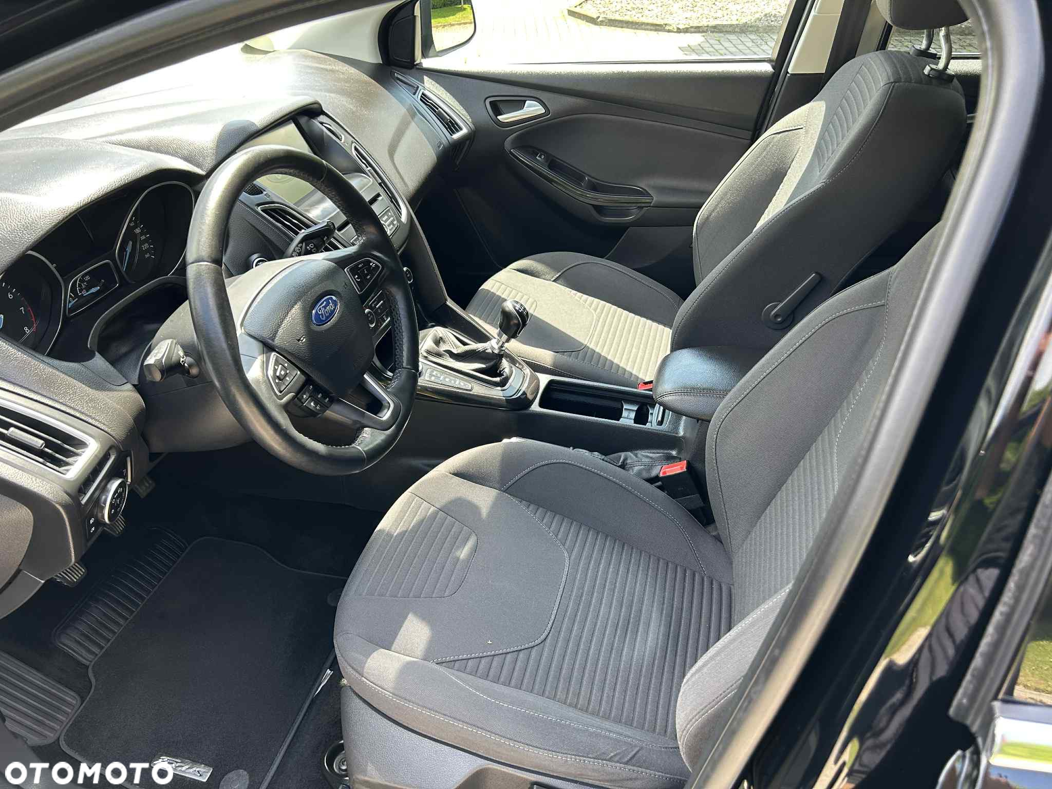 Ford Focus 1.0 EcoBoost Active Business - 16