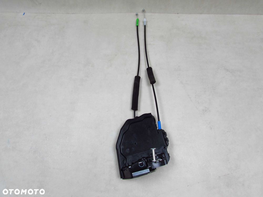 TOYOTA COROLLA E21 XII 19-23 HB SEDAN ZAMEK DRZWI PRAWY TYL 4 PINY - 1