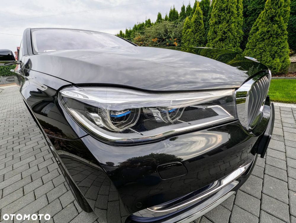 BMW Seria 7 740d xDrive - 7