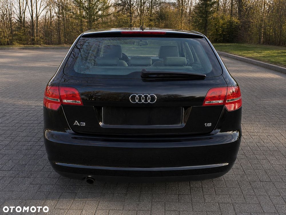 Audi A3 Sportback 1.6 Ambiente S tronic - 3