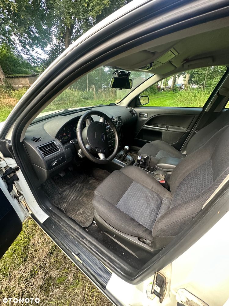 Ford Mondeo - 12