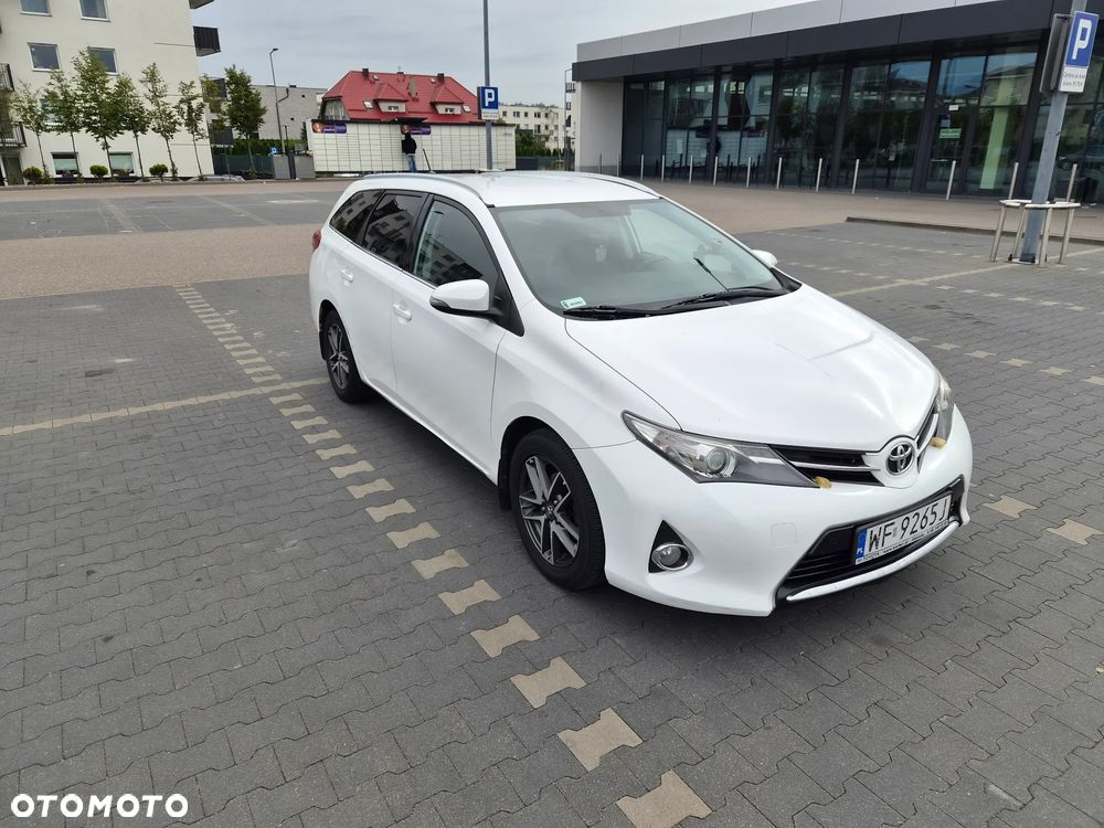 Toyota Auris - 5