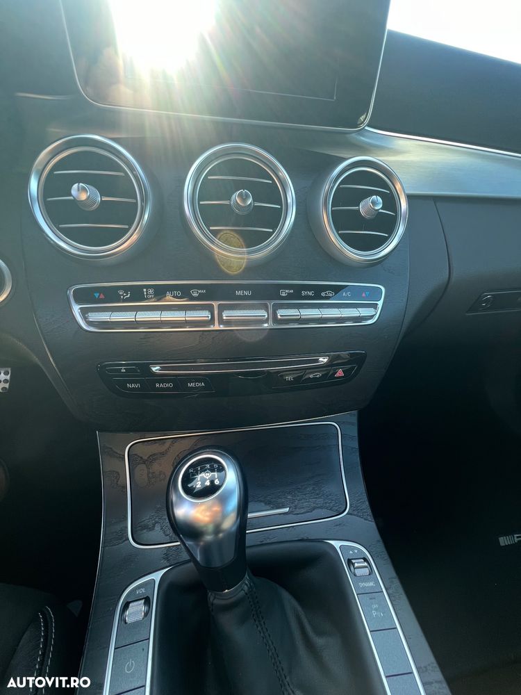 Mercedes-Benz C 200 - 20