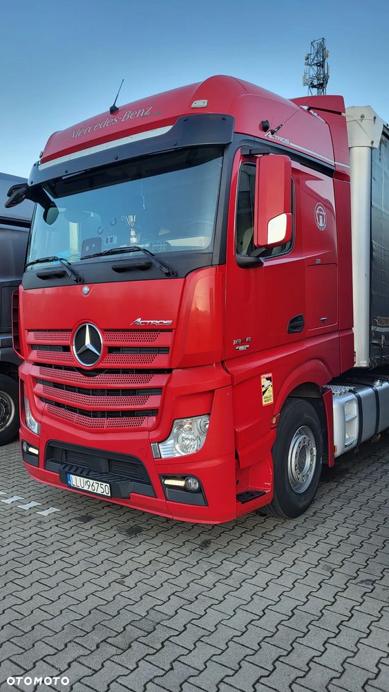 Mercedes-Benz ACTROS - 8