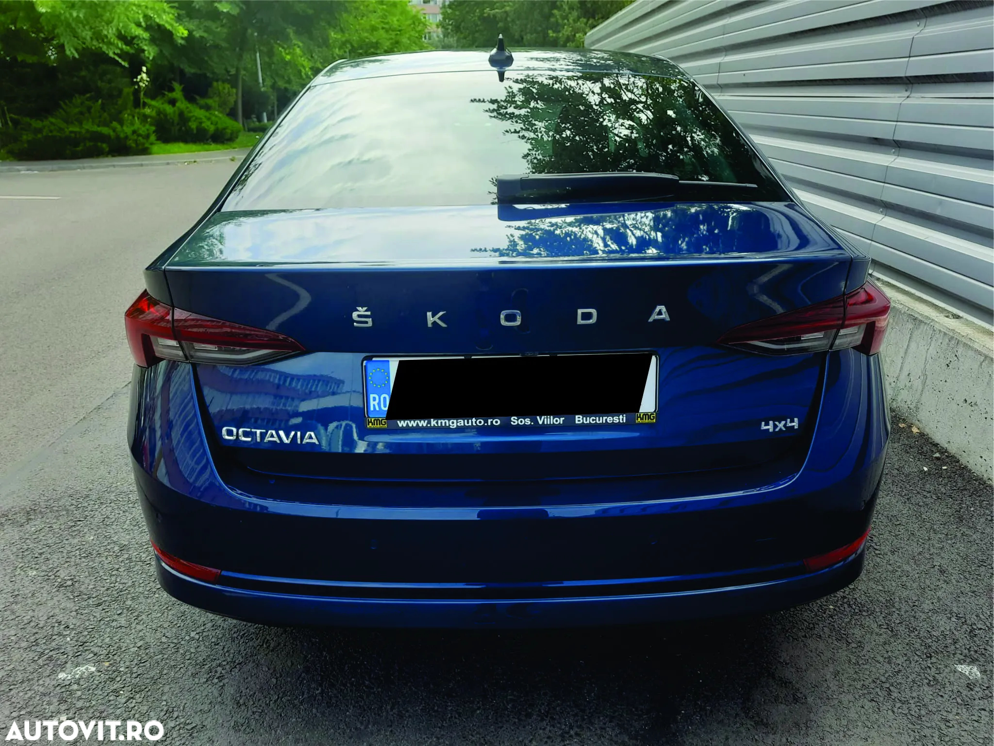 Skoda Octavia 2.0 TDI DSG 4X4 Style - 4